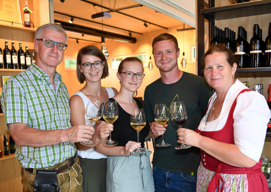 Loitothek Buschenschank und Weinhandel Familie Loitelsberger